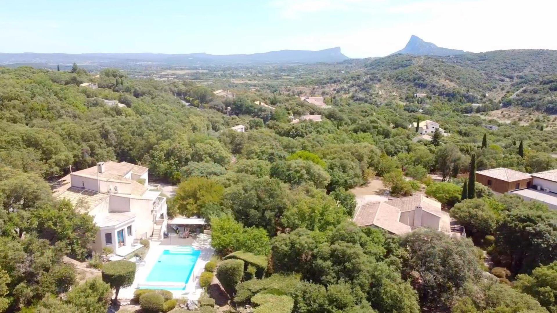 Mas De Bouis - Views, Heated Pool, Xl 6 Bedroom, Ac, Nature, Beauty & Boules! Villa *