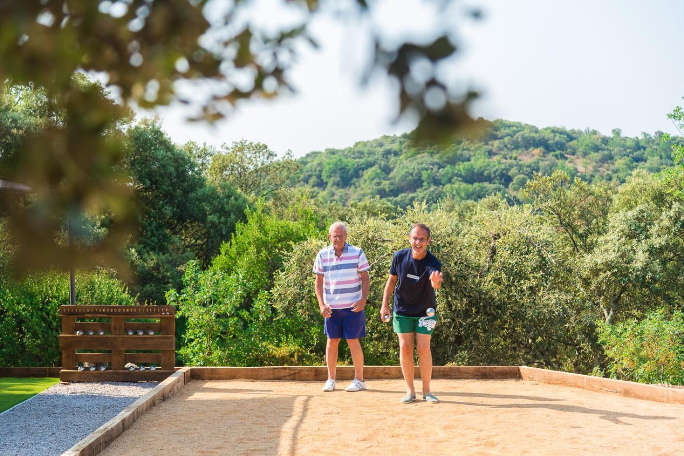 Villa Mas De Bouis - Views, Heated Pool, Xl 6 Bedroom, Ac, Nature, Beauty & Boules! *