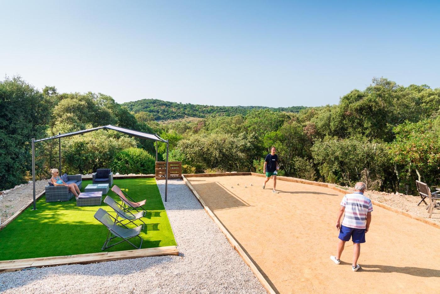 Villa Mas De Bouis - Views, Heated Pool, Xl 6 Bedroom, Ac, Nature, Beauty & Boules!