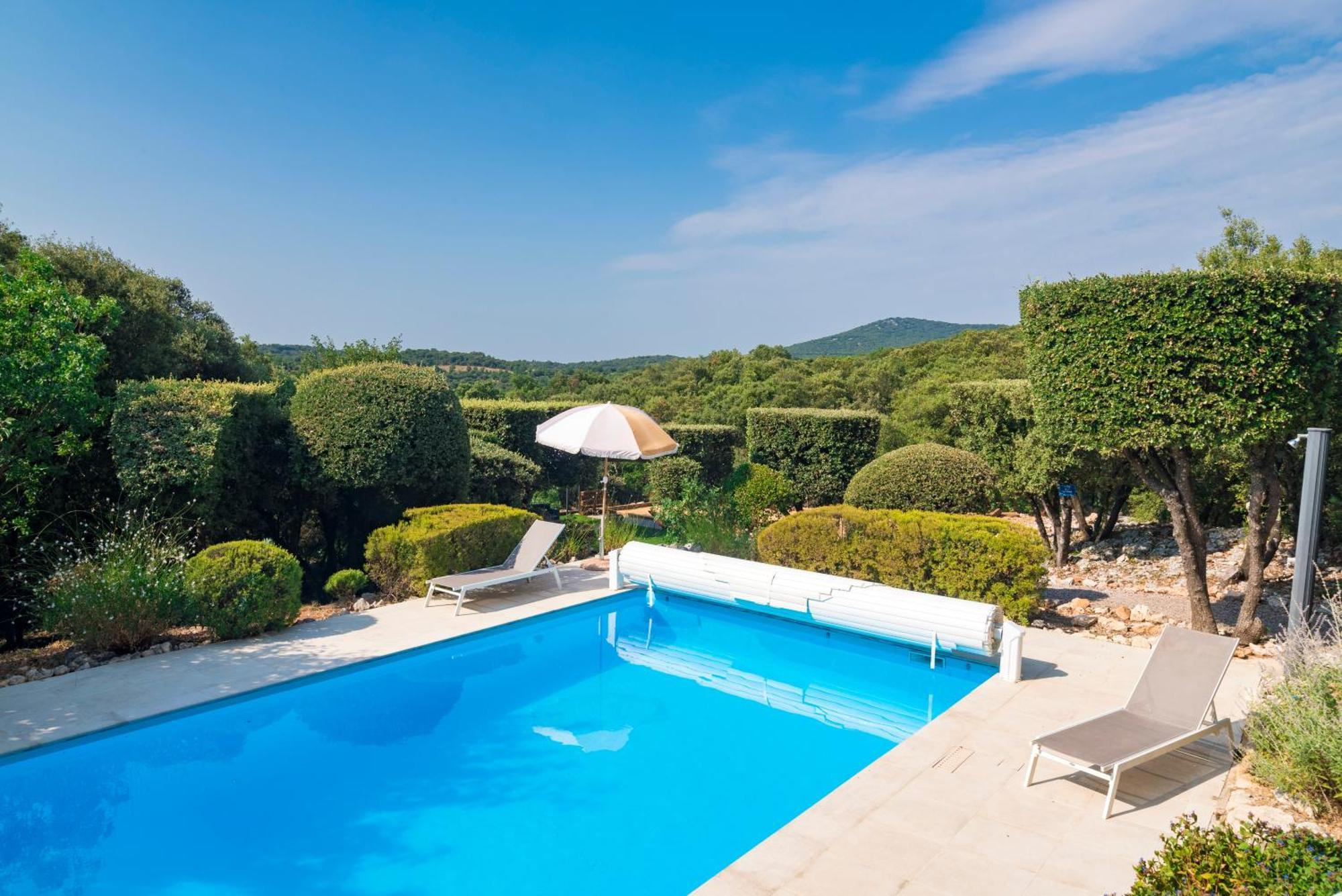 Villa Mas De Bouis - Views, Heated Pool, Xl 6 Bedroom, Ac, Nature, Beauty & Boules! *